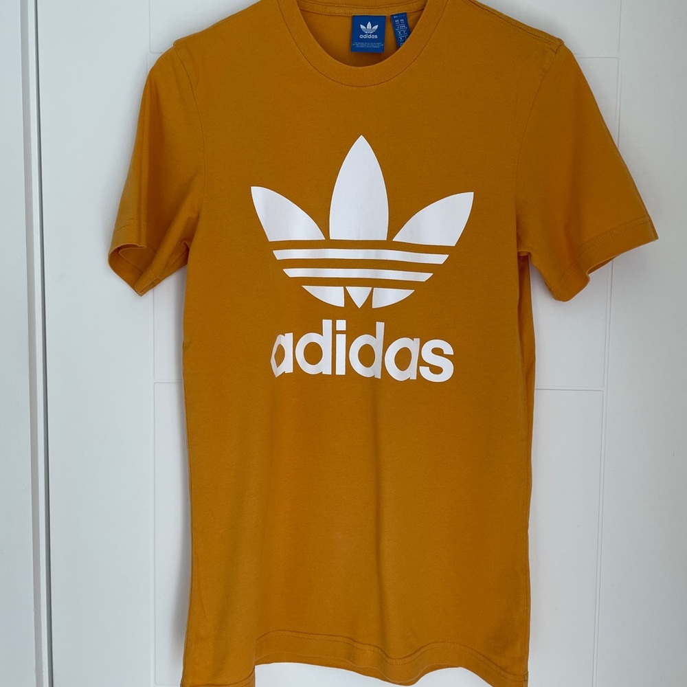Adidas T-Shirt